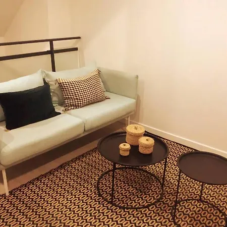 아파트 Petite Maison A Proche De Em Lyon.